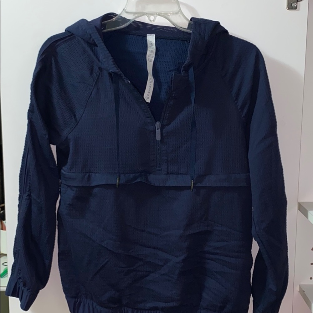 LULULEMON packable lightweight puckered pullover half zip jacket 4 Blue EUC!